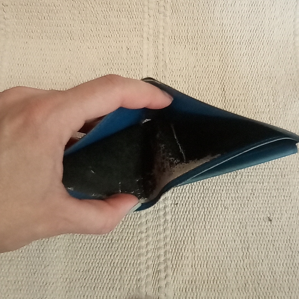 Blue epi wallet - Picture 9 of 9